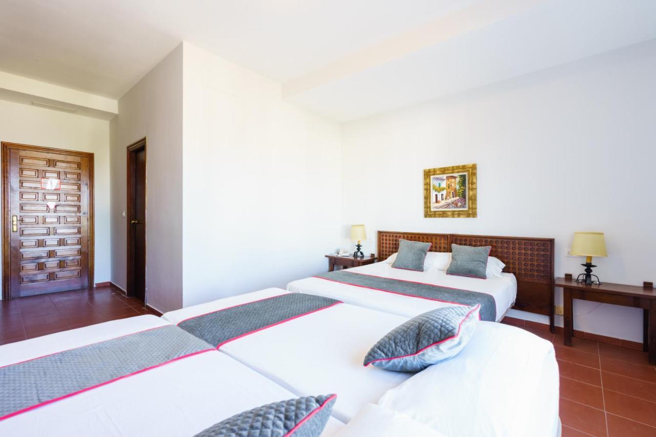 Venta Del Alto Hotel Las Cumbres By Vivere Stays Эль-Гарробо Экстерьер фото