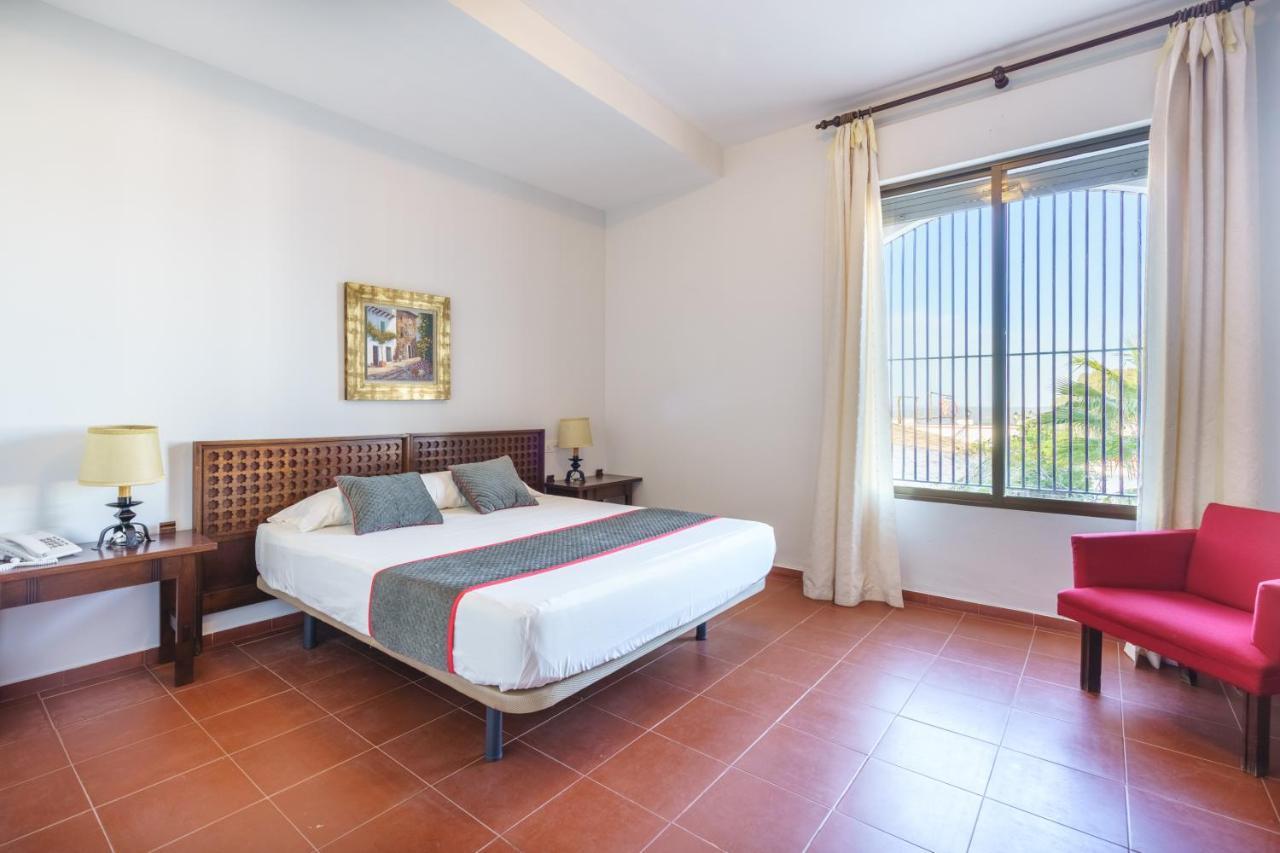 Venta Del Alto Hotel Las Cumbres By Vivere Stays Эль-Гарробо Экстерьер фото