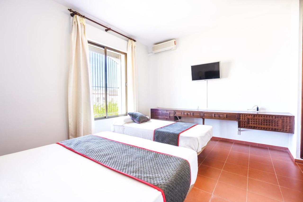 Venta Del Alto Hotel Las Cumbres By Vivere Stays Эль-Гарробо Экстерьер фото