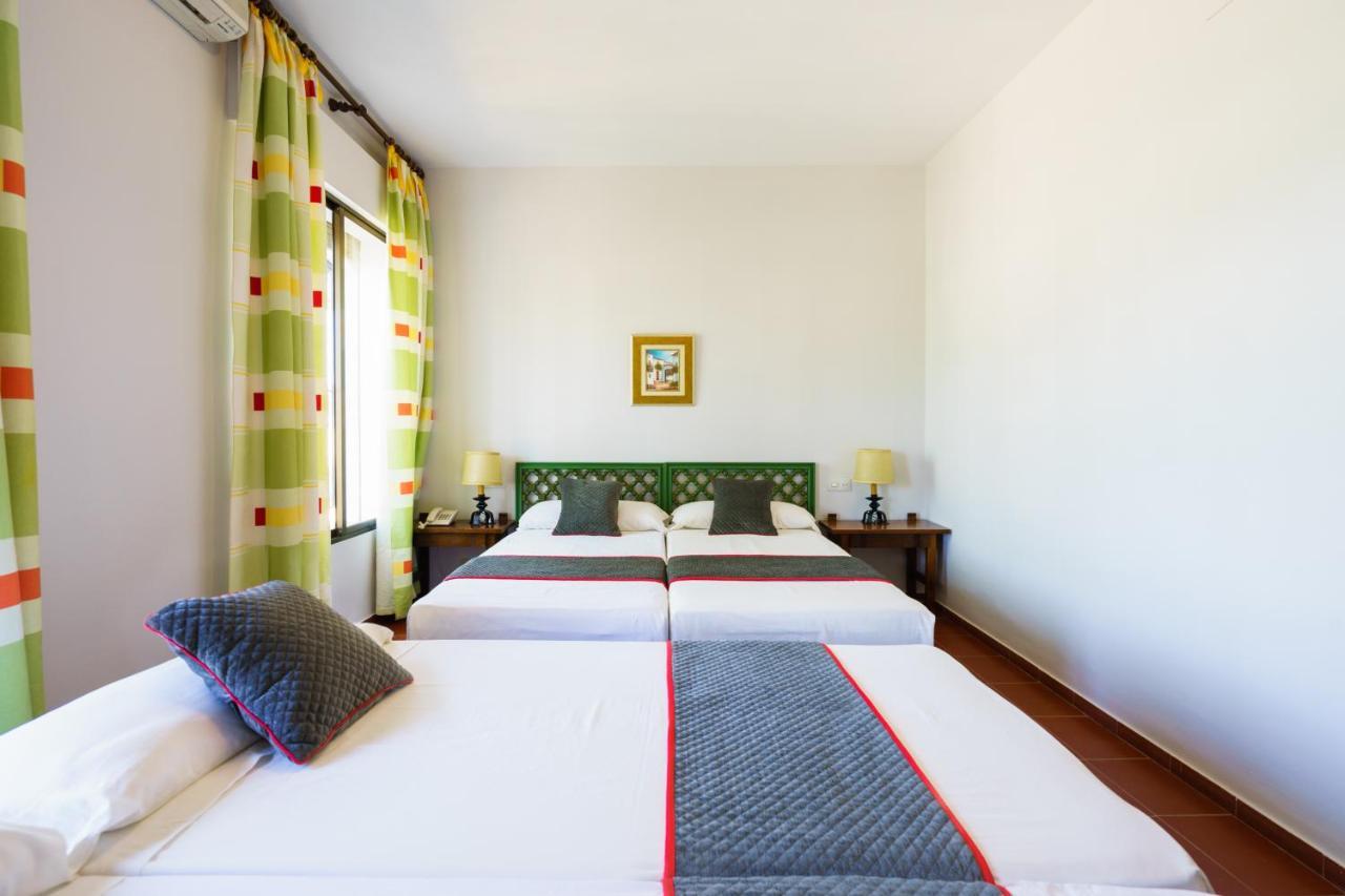 Venta Del Alto Hotel Las Cumbres By Vivere Stays Эль-Гарробо Экстерьер фото